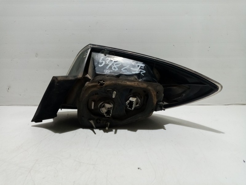 Recambio de piloto trasero izquierdo para mazda 3 berlina (bk) referencia OEM IAM P6312  