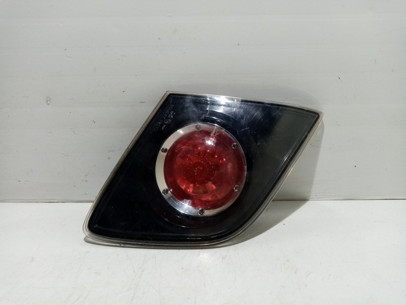 Recambio de piloto trasero izquierdo interior para mazda 3 berlina (bk) referencia OEM IAM P2913  