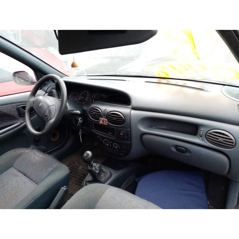 renault megane i berlina hatchback (ba0) 1.4   |   0.95 - 0.99 | 1995 - 1999 | 75 cv / 55 kw del año 1995