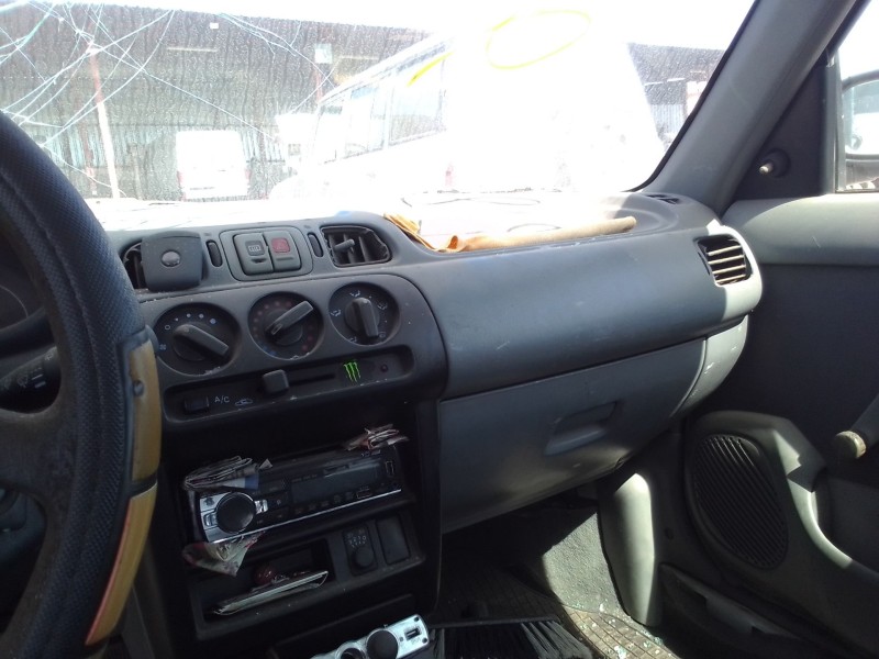 nissan micra ii (k11) del año 1999