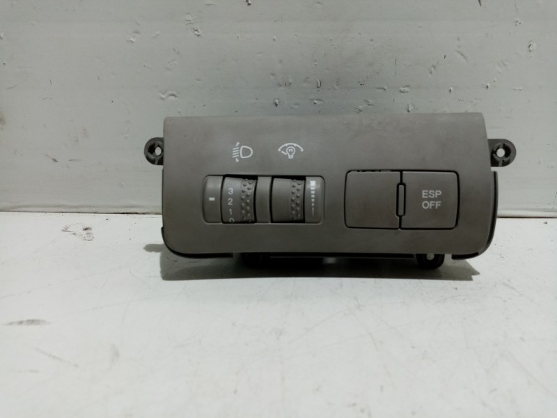 Recambio de mando regulacion luces para kia cee´d referencia OEM IAM 933001H000ED  