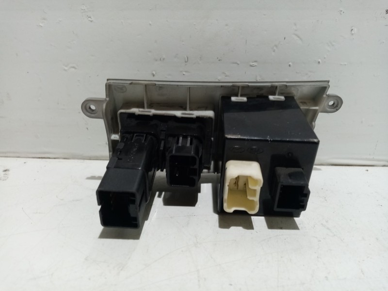 Recambio de mando regulacion luces para kia cee´d referencia OEM IAM 933001H000ED  