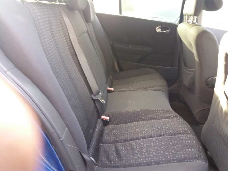 renault megane ii berlina 5p confort dynamique   |   06.05 - 12.09 | 2005 - 2009 | 106 cv / 78 kw del año 2005