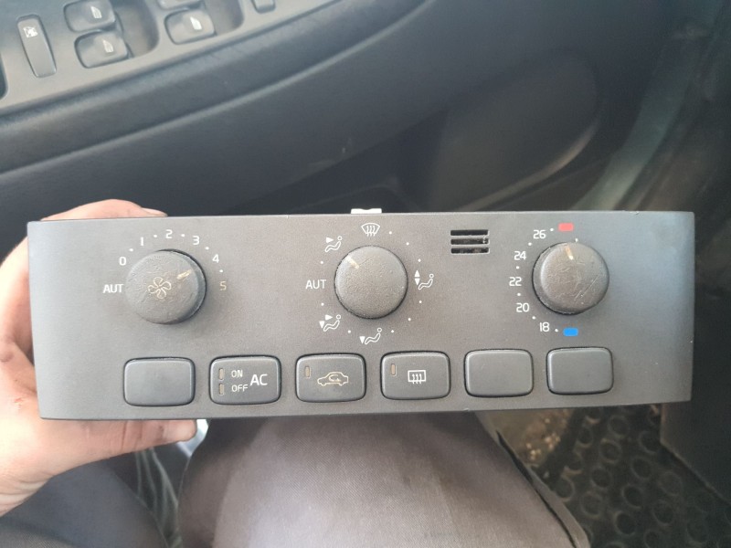 Recambio de mando calefaccion / aire acondicionado para volvo s40 i (644) 1.9 di referencia OEM IAM 612698  