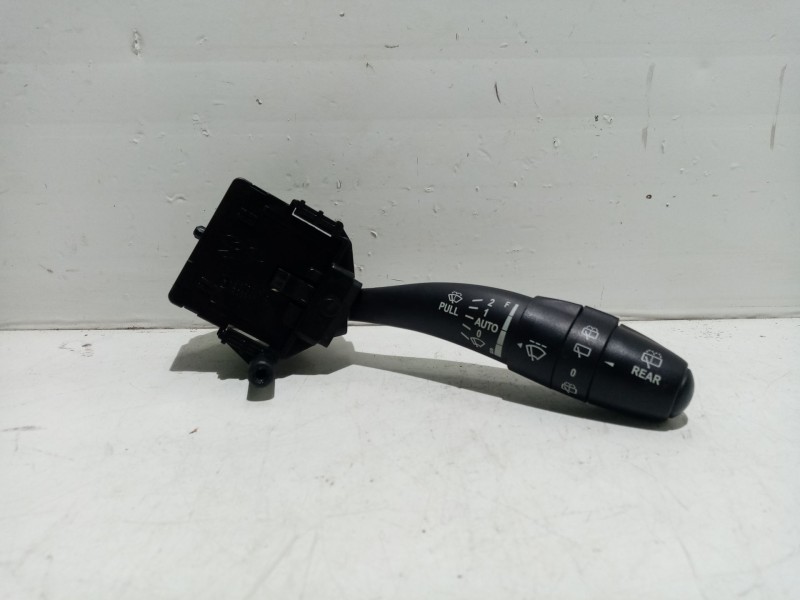 Recambio de mando limpia para kia cee´d referencia OEM IAM 934201H500  