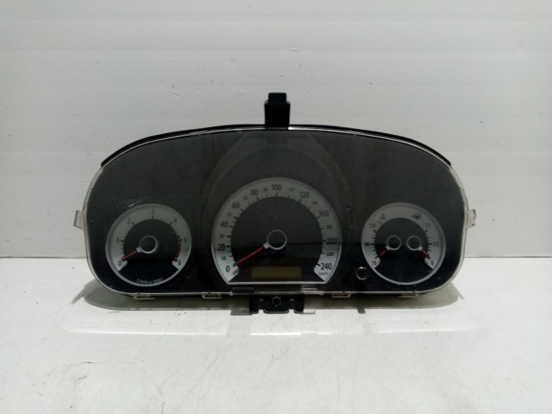 Recambio de cuadro instrumentos para kia cee´d referencia OEM IAM 940031H270  