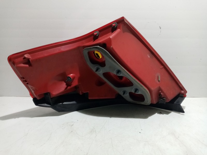 Recambio de piloto trasero izquierdo para kia cee´d referencia OEM IAM 00973501  