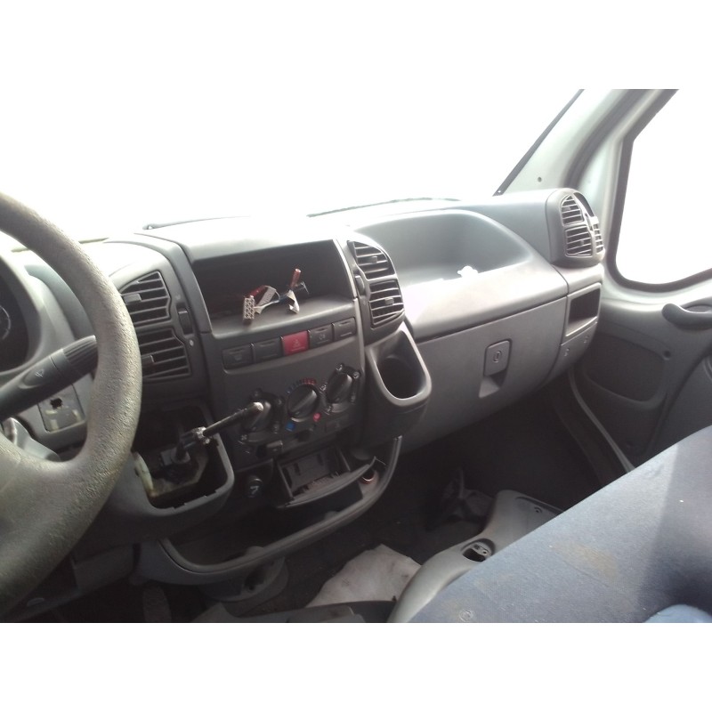 peugeot boxer furgón (244) del año 2003