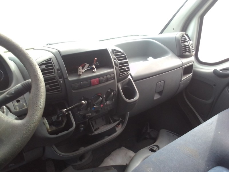 peugeot boxer furgón (244) del año 2003