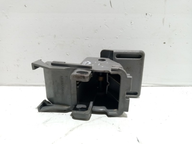 Recambio de maneta interior delantera izquierda para seat malaga referencia OEM IAM 521802  