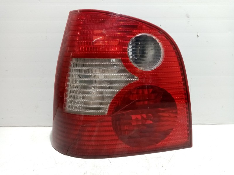 Recambio de piloto trasero izquierdo para volkswagen polo (9n1) referencia OEM IAM 6Q6945095G  