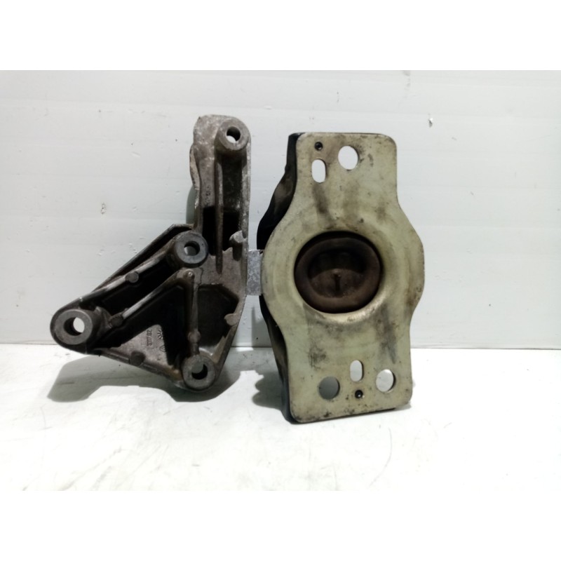 Recambio de soporte motor para renault megane ii coupe/cabrio referencia OEM IAM 2832085350718 8200437465  Recambio de soporte motor para renault megane ii coupe/cabrio referencia OEM IAM 2832085350718 8200437465