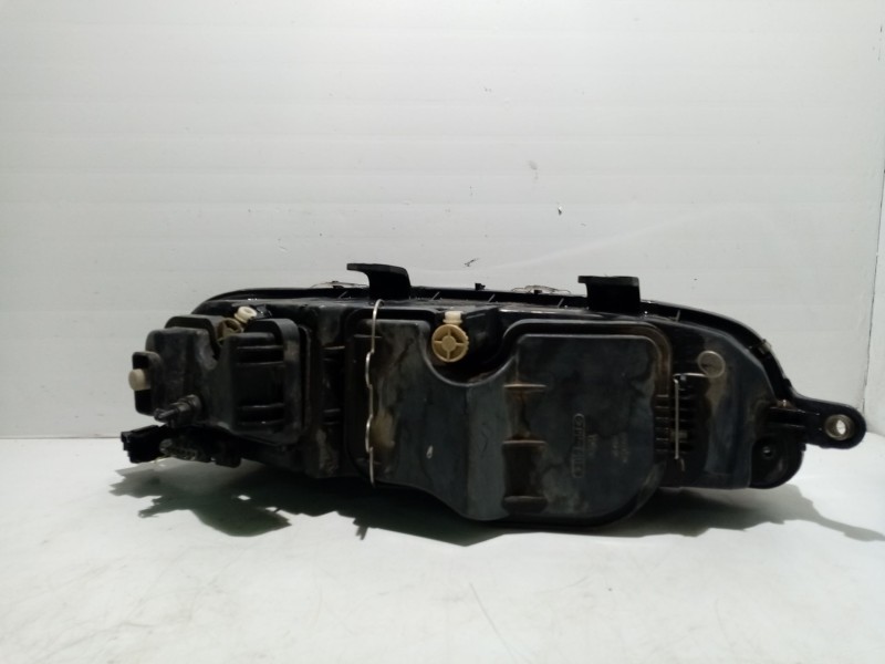 Recambio de faro izquierdo para fiat punto berlina (188) 1.2 16v cat referencia OEM IAM 086611132L  