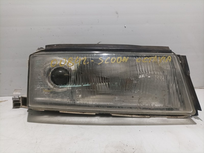 Recambio de faro derecho para skoda octavia i (1u2) 1.9 tdi referencia OEM IAM 24608600  