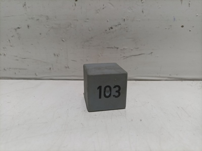 Recambio de rele para skoda octavia i (1u2) 1.9 tdi referencia OEM IAM 357911253  