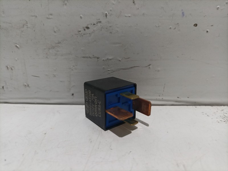 Recambio de rele para kia cee´d referencia OEM IAM 368604X000  