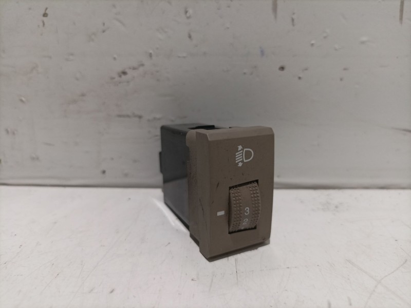 Recambio de mando regulacion luces para kia cerato i sedán (ld) 2.0 crdi referencia OEM IAM   