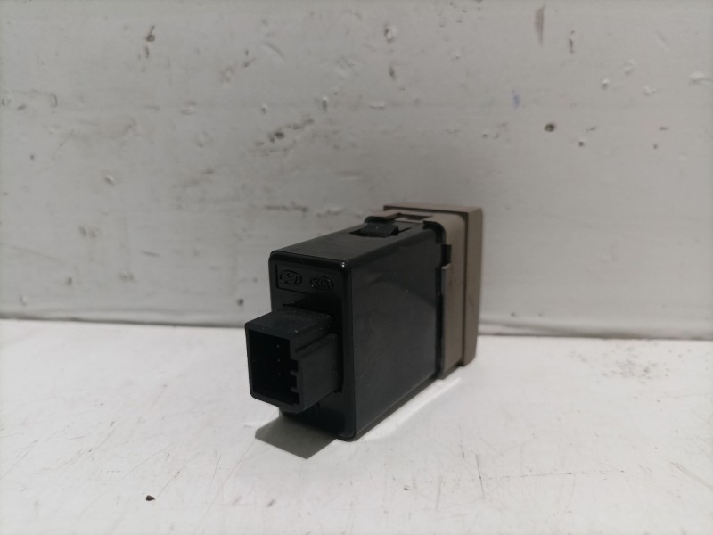 Recambio de mando regulacion luces para kia cerato i sedán (ld) 2.0 crdi referencia OEM IAM   