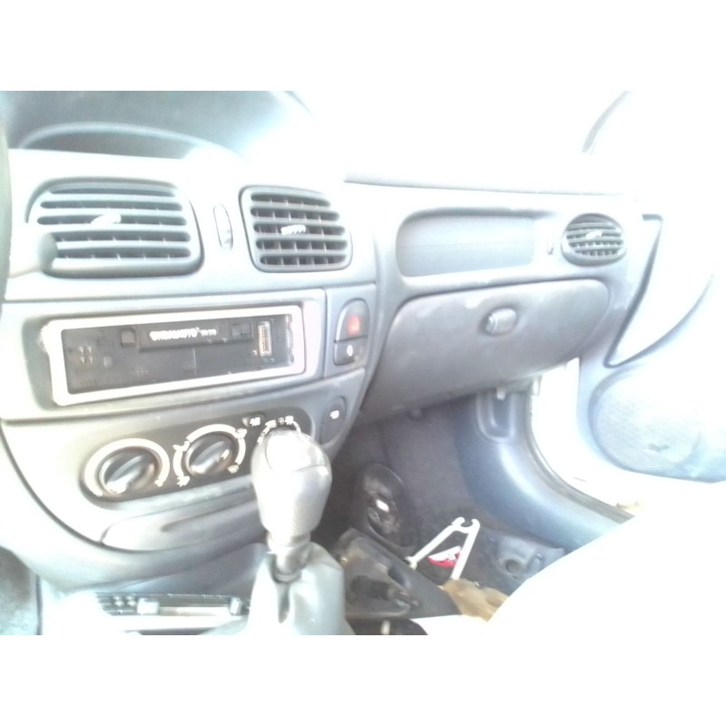 renault megane i fase 2 classic del año 1999