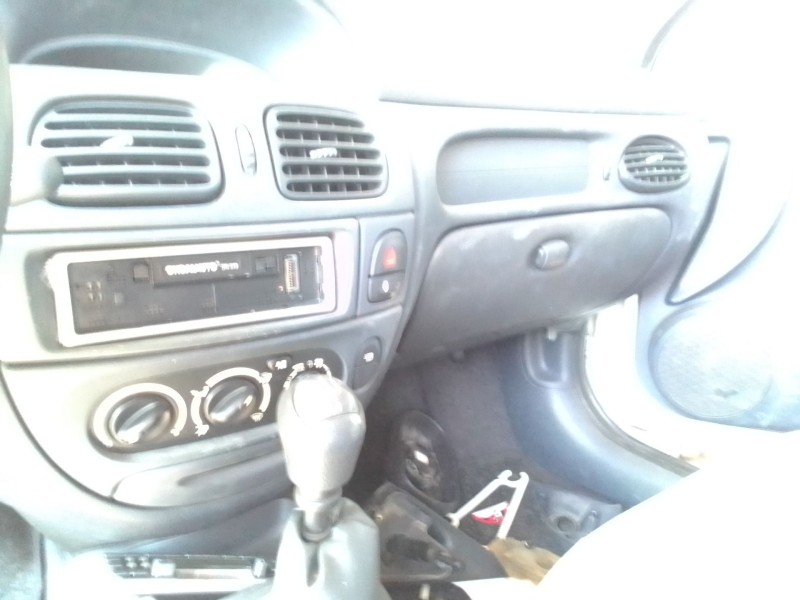 renault megane i fase 2 classic del año 1999