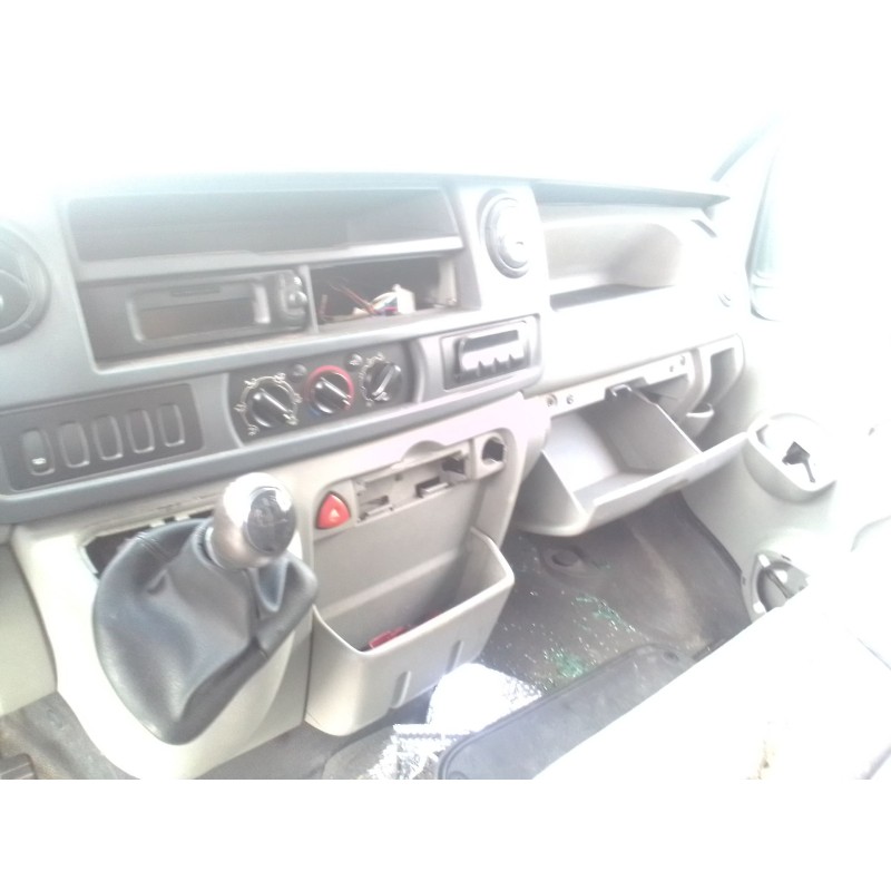 nissan interstar (x70) del año 2002