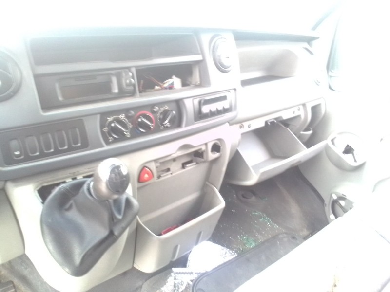 nissan interstar (x70) del año 2002
