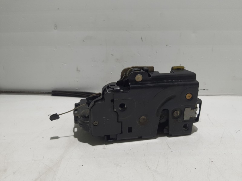 Recambio de cerradura puerta trasera derecha para skoda octavia i (1u2) 1.9 tdi referencia OEM IAM   