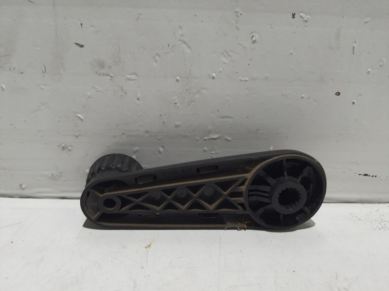 Recambio de maneta elevalunas delantera izquierda para volkswagen jetta (165/167) referencia OEM IAM   