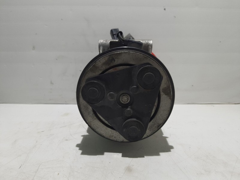 Recambio de compresor aire acondicionado para ford focus ii referencia OEM IAM 1677171  