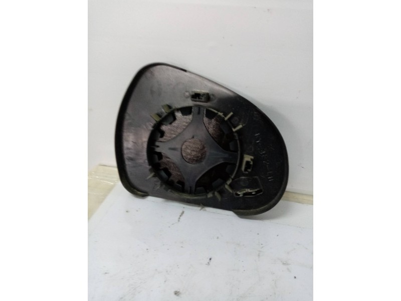 Recambio de cristal retrovisor izquierdo para  referencia OEM IAM   