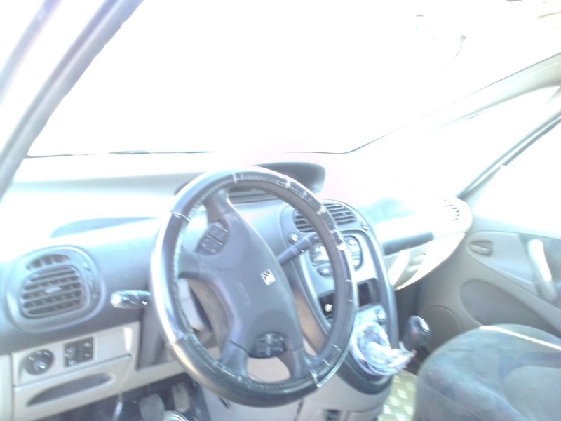 citroën xsara picasso (n68) del año 2001