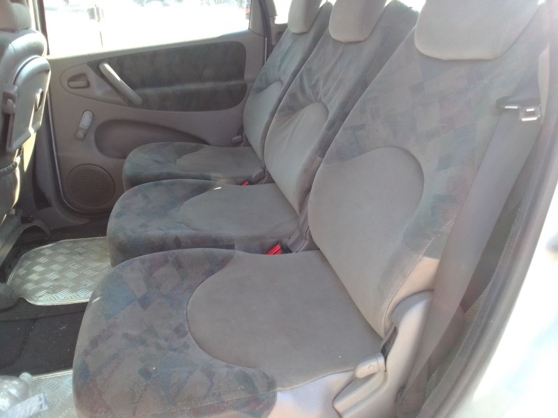 citroën xsara picasso (n68) del año 2001