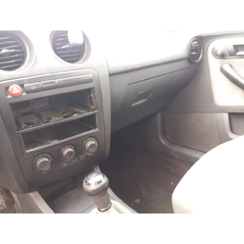 seat ibiza (6l1) stella   |   04.02 - 12.04 | 2002 - 2004 | 64 cv / 47 kw del año 2002