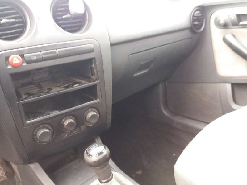 seat ibiza (6l1) stella   |   04.02 - 12.04 | 2002 - 2004 | 64 cv / 47 kw del año 2002