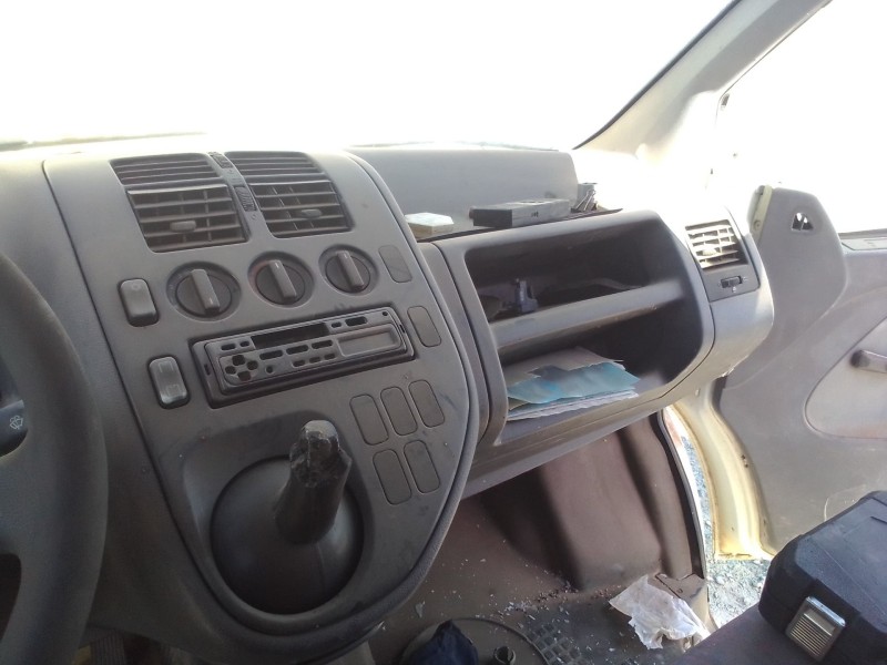mercedes-benz vito furgón (w638) del año 1997