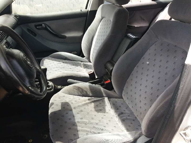 seat toledo (1m2)    |   0.99 - 0.04 | 1999 - 2004 del año 1999