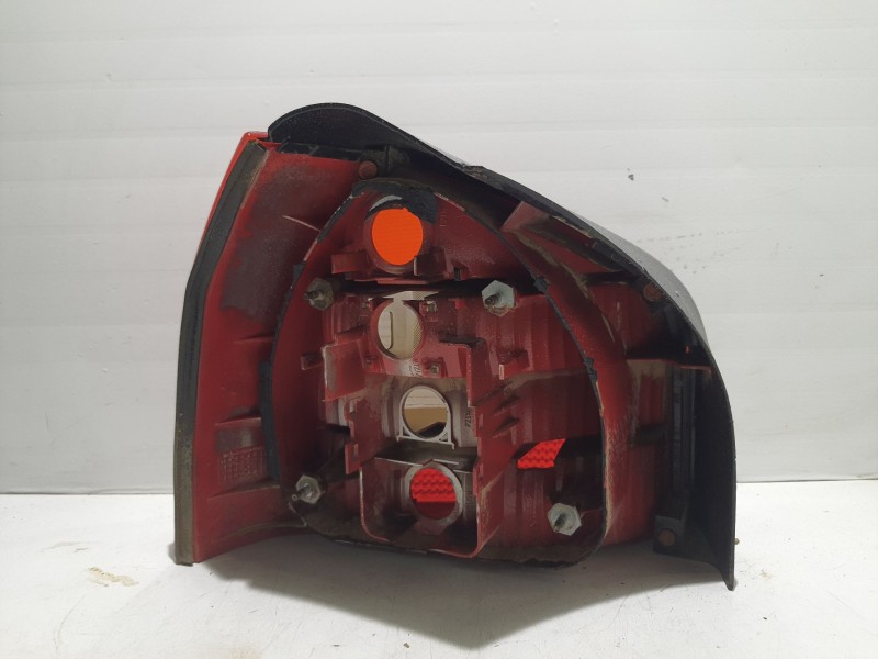 Recambio de piloto trasero derecho para audi a3 (8l1) 1.9 tdi referencia OEM IAM 8L0945096C  