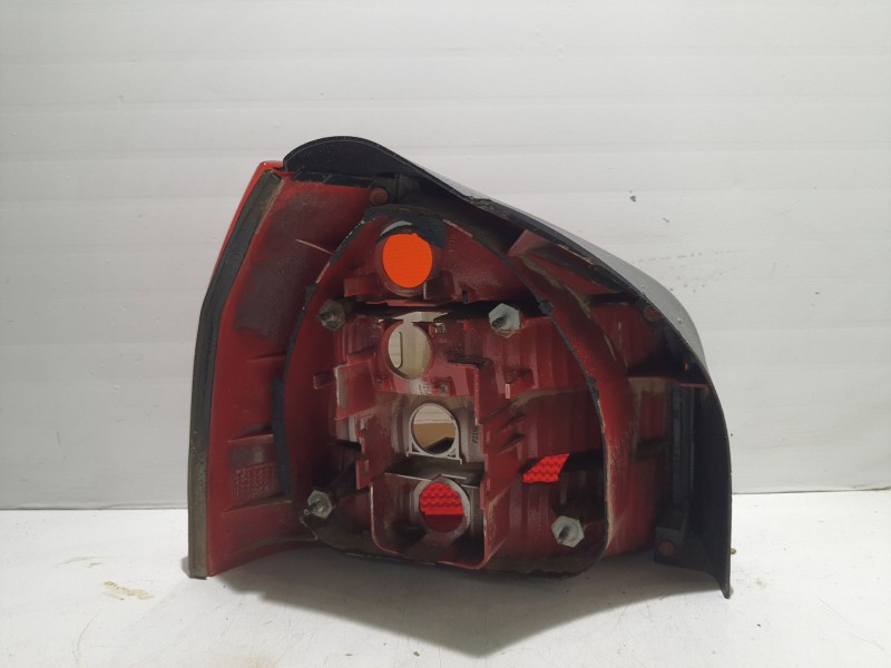 Recambio de piloto trasero derecho para audi a3 (8l1) 1.9 tdi referencia OEM IAM 8L0945096C  