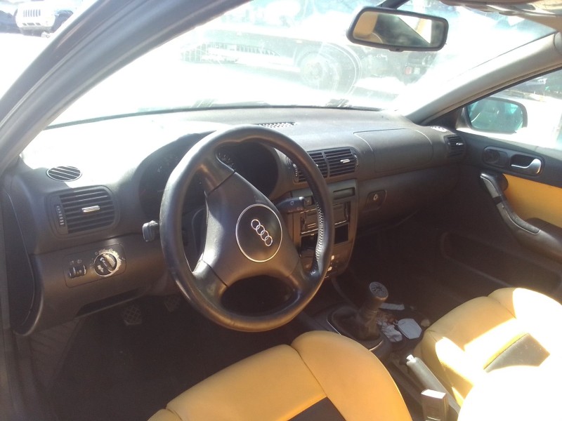 audi a3 (8l1) del año 2002