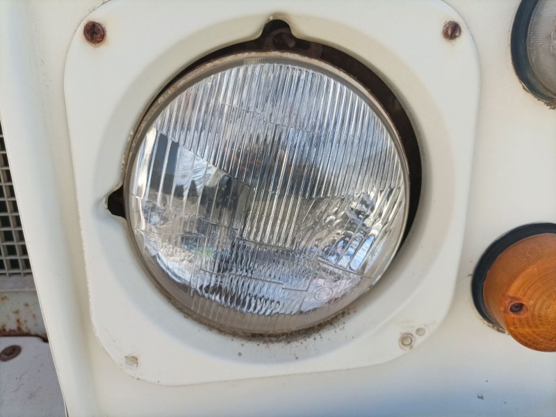 Recambio de faro izquierdo para land rover 88 diesel referencia OEM IAM   