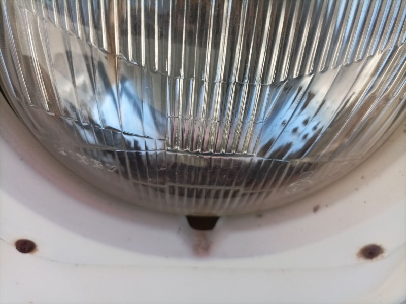 Recambio de faro derecho para land rover 88 diesel referencia OEM IAM   