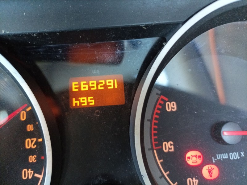 opel zafira / zafira family b (a05) del año 2012