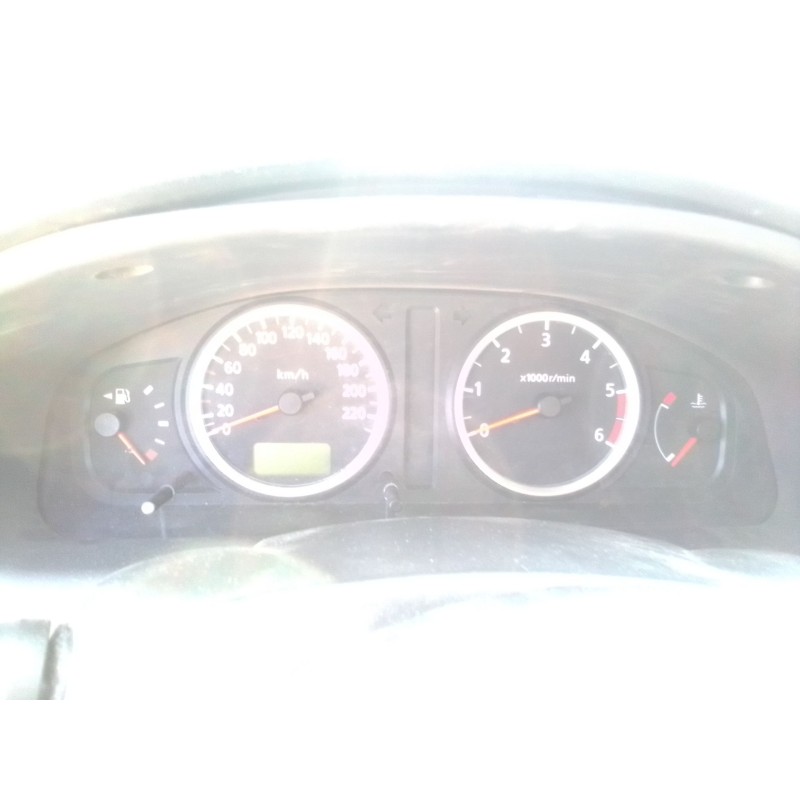 nissan almera ii hatchback (n16) del año 2004