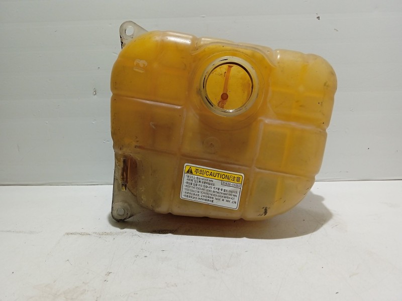 Recambio de deposito expansion para ssangyong rexton referencia OEM IAM   