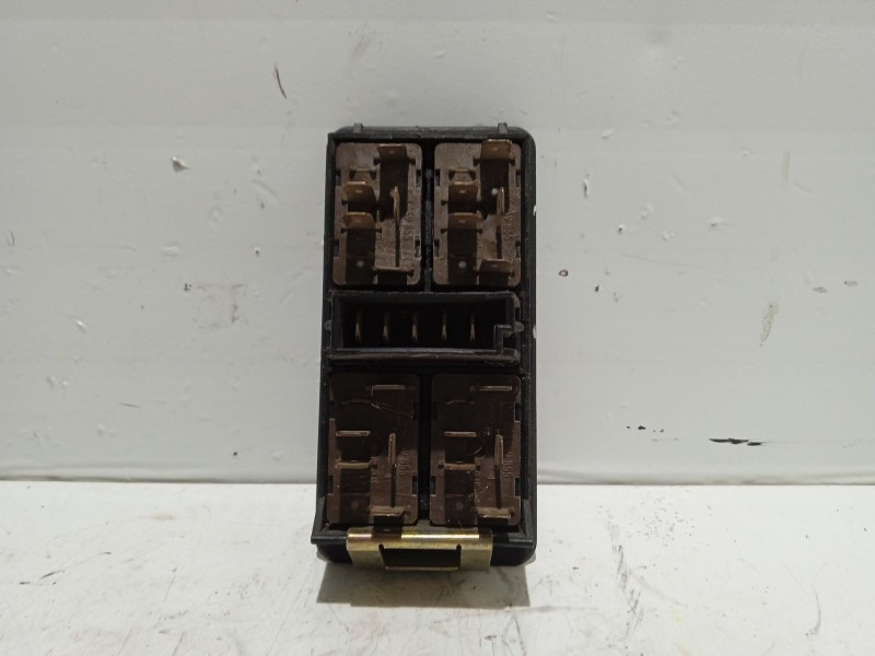 Recambio de mando elevalunas delantero izquierdo para audi a6 berlina (c4) 2.5 tdi referencia OEM IAM   