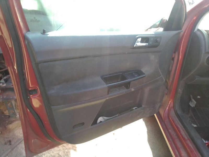 volkswagen polo iv sedán (9a4, 9a2, 9n2, 9a6) del año 2003