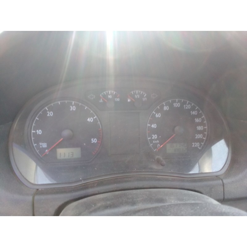 volkswagen polo iv sedán (9a4, 9a2, 9n2, 9a6) del año 2003