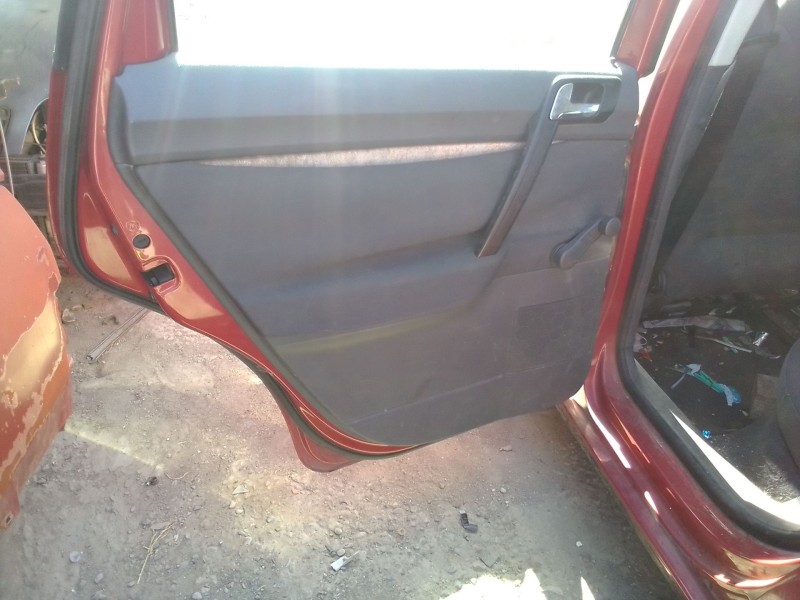 volkswagen polo iv sedán (9a4, 9a2, 9n2, 9a6) del año 2003