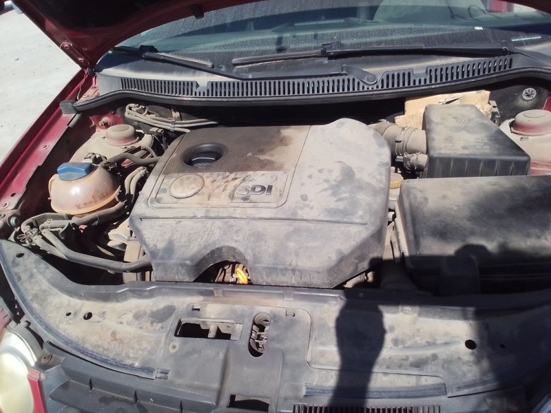 volkswagen polo iv sedán (9a4, 9a2, 9n2, 9a6) del año 2003