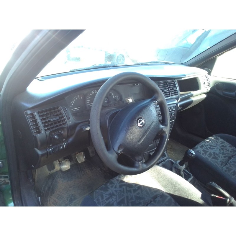 opel vectra b (j96) del año 1995